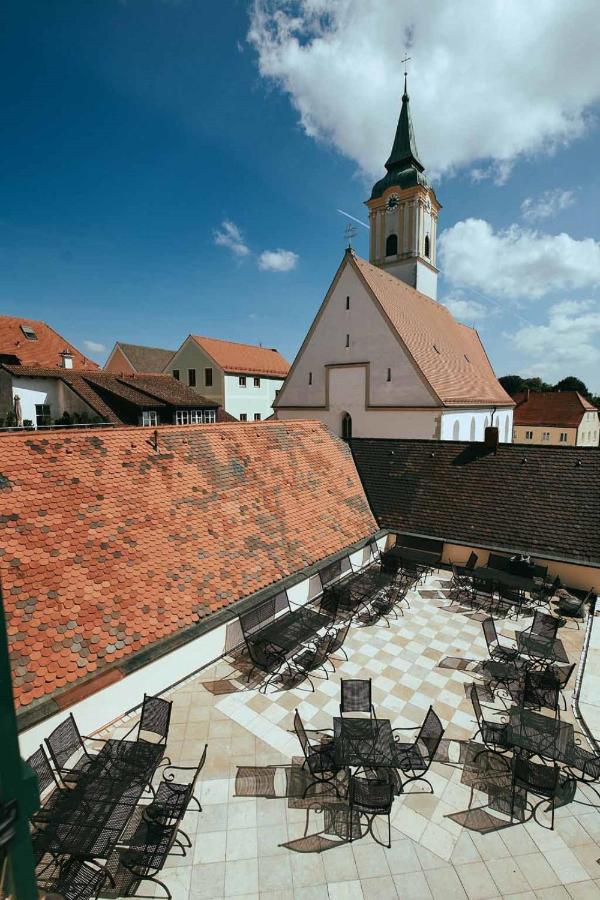 Brauereigasthof Zum Kuchlbauer アーベンスベルク エクステリア 写真